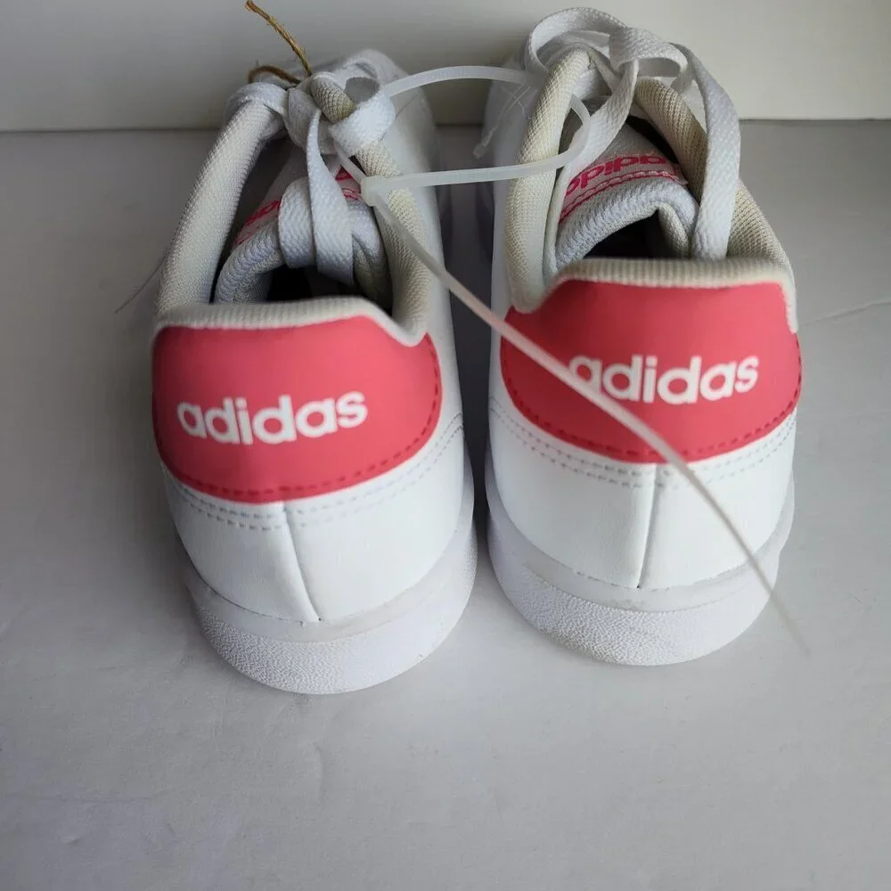Ladies SZ 6 Adidas White Advantage Tennis Sneaker